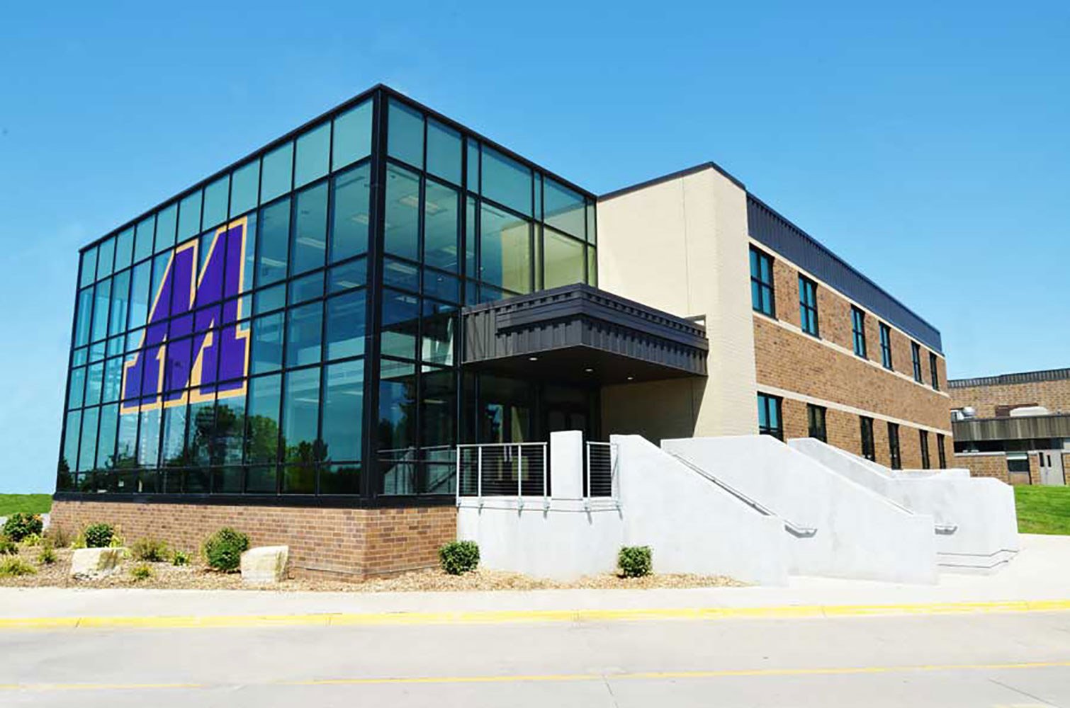SCC: Viewing School - Muscatine High School